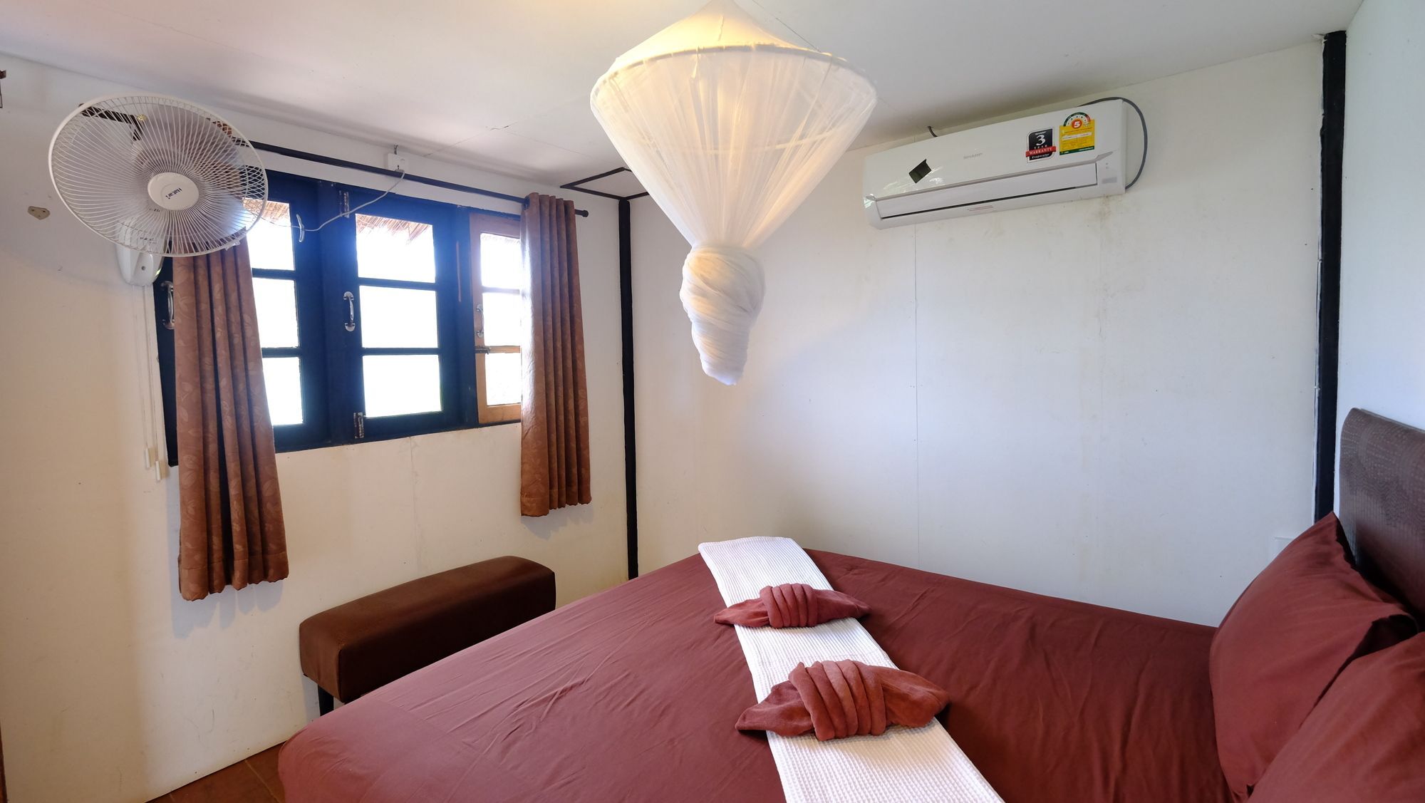 The Hut Koh Lipe Hotel Exterior photo